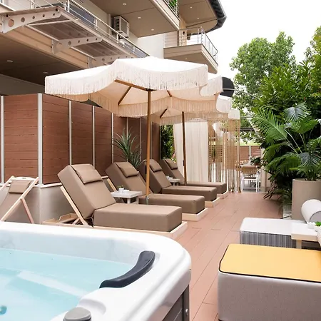 호텔 Elle & Paralía