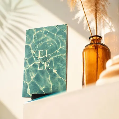Hotel Elle & *