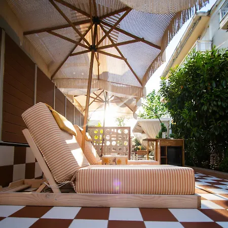 Hotel Elle & Paralía