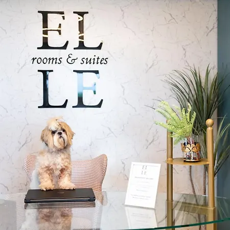 Elle & * Paralía